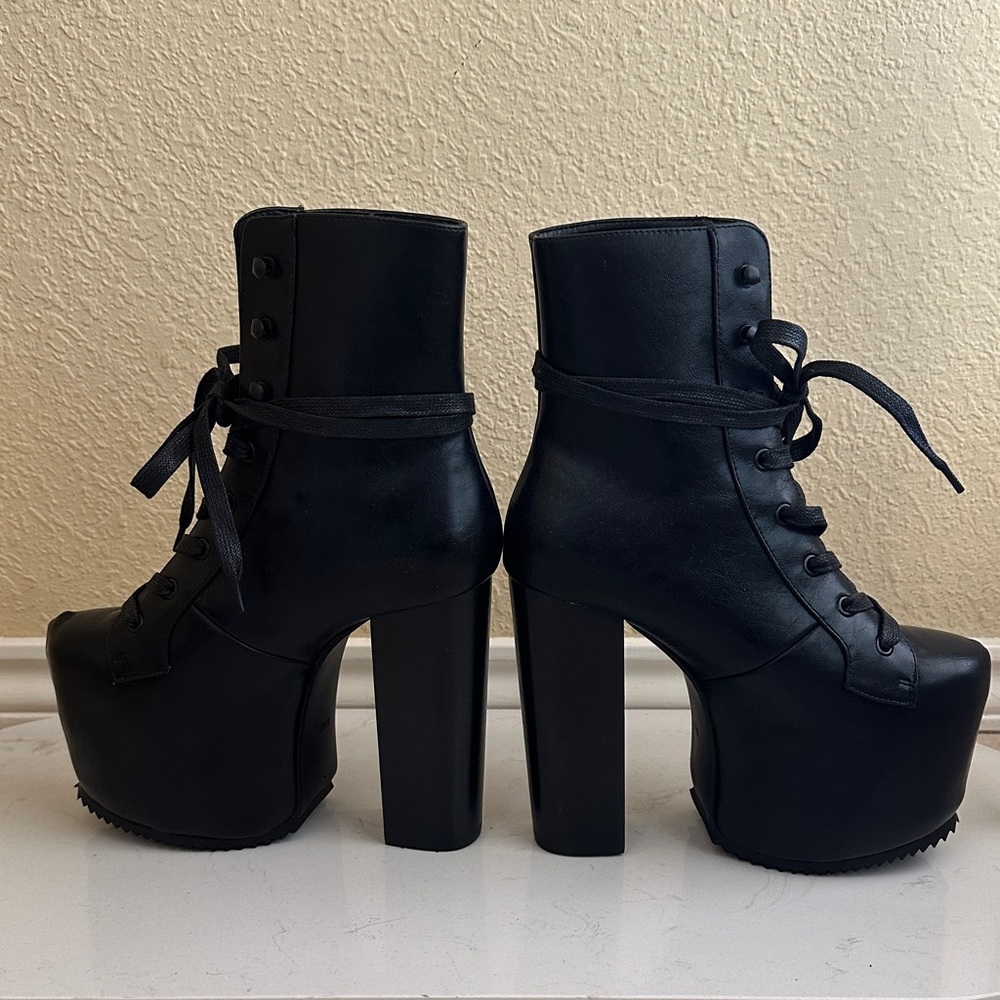 Current Mood Black Lace-Up Platform Booties - Picture 4 of 11